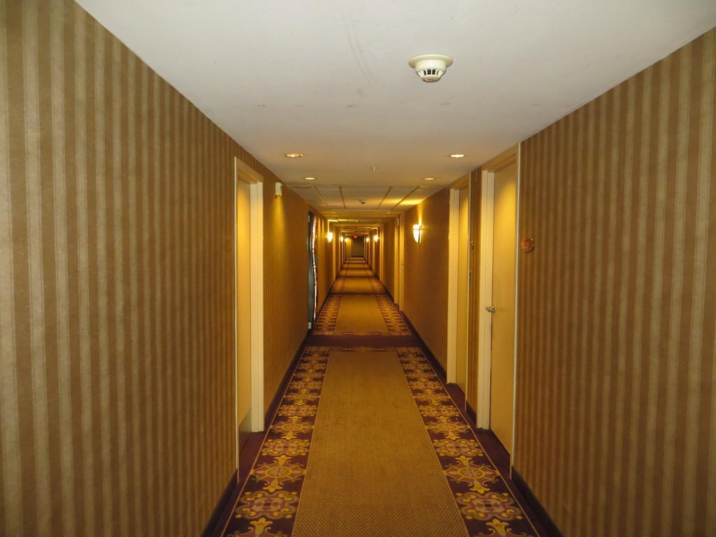 Gateway Hotel Dallas Park Central ภายนอก รูปภาพ