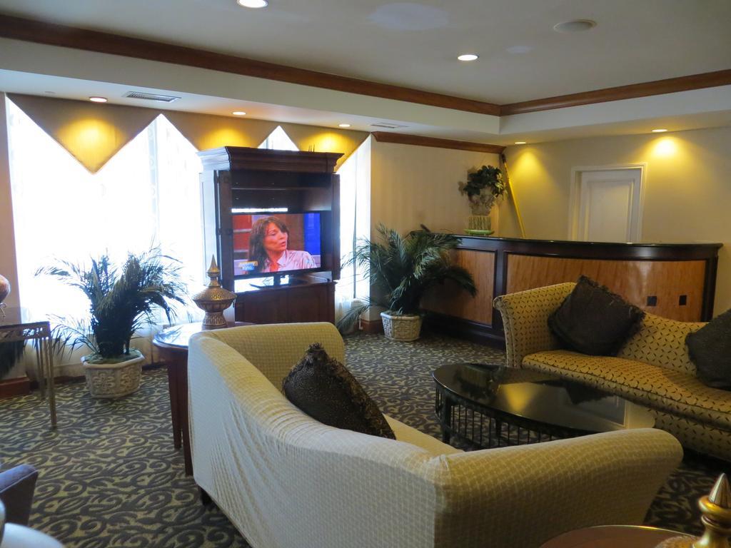 Gateway Hotel Dallas Park Central ภายนอก รูปภาพ