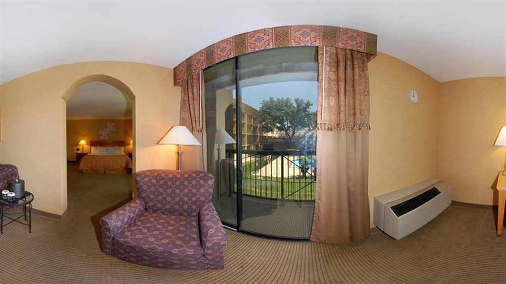 Gateway Hotel Dallas Park Central ภายนอก รูปภาพ