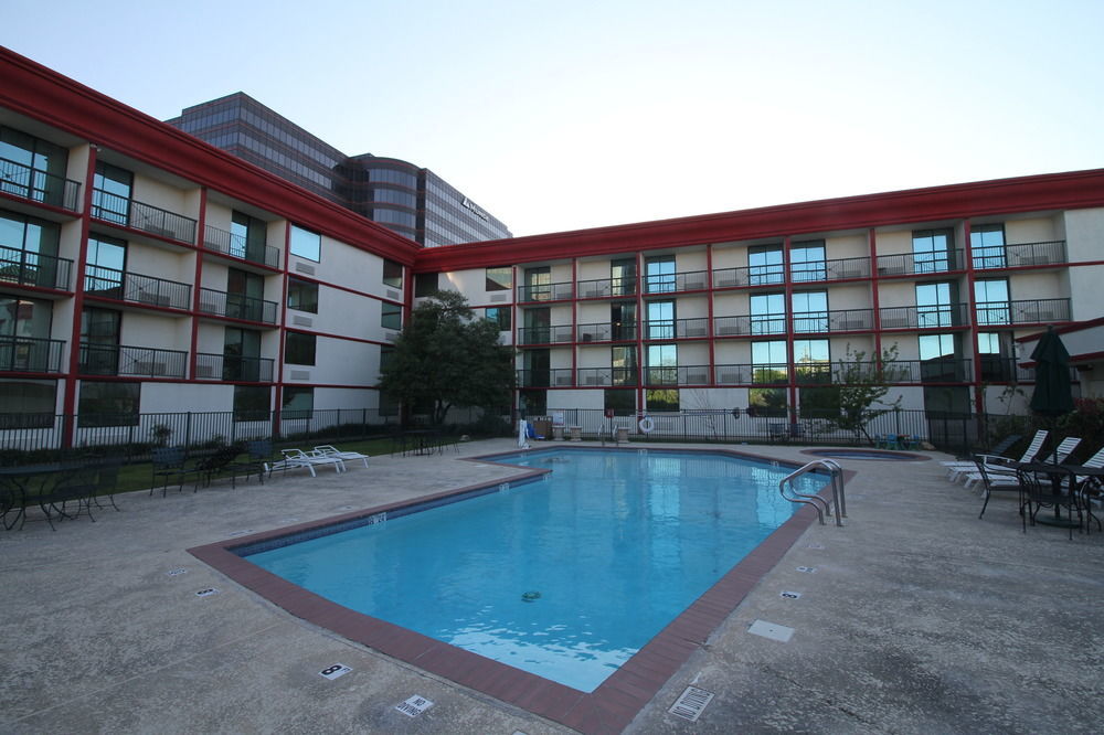Gateway Hotel Dallas Park Central ภายนอก รูปภาพ